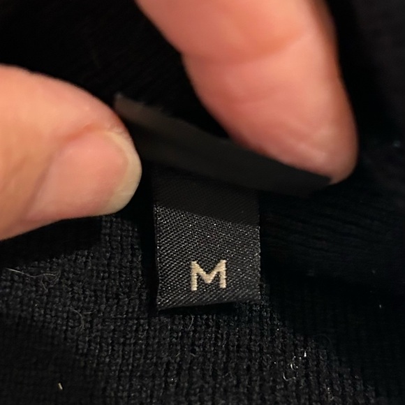 Dale of Norway Feminine Sweater - Picture 9 of 9